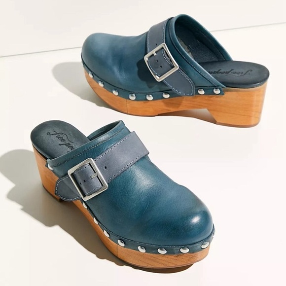Free People Shoes Culver City Clog Blue Free People Size 38 small flaw in wood - Picture 2 of 11